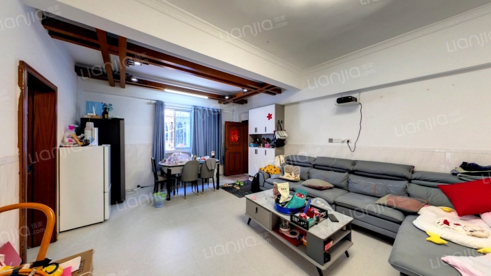 建山里农贸市场二手房实景图