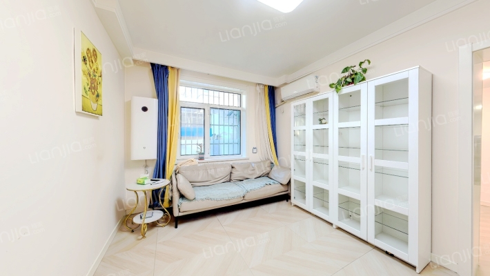 无缝大楼二手房实景图