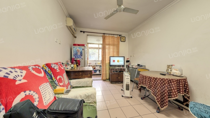 青年路68号院二手房实景图