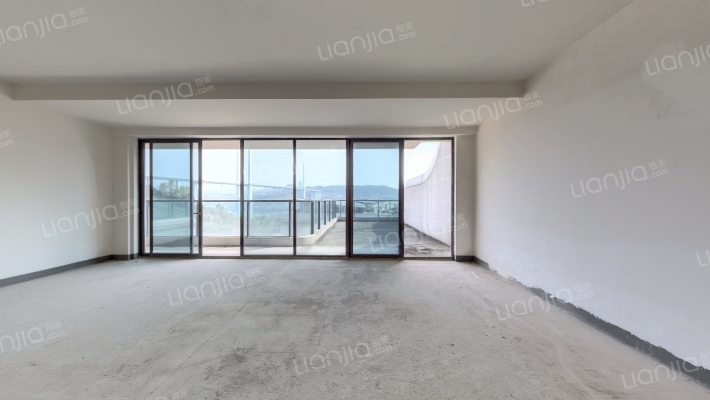 万科十七英里江入园二手房实景图