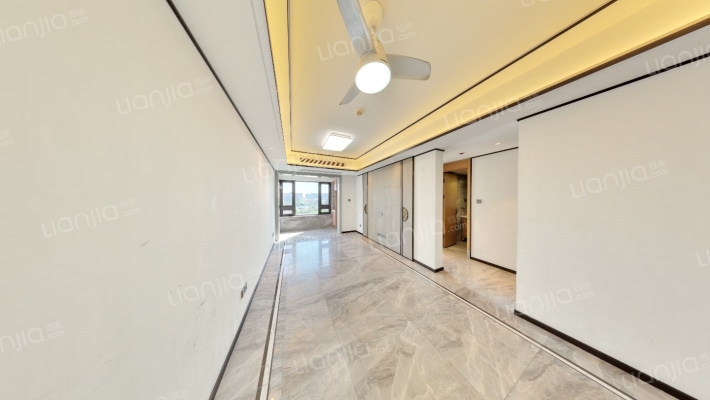 建发央著一期二手房实景图