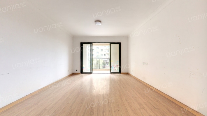 碧桂园生态城山湖间二期二手房实景图