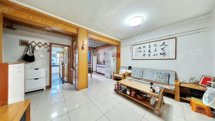 铁英街16号二手房实景图