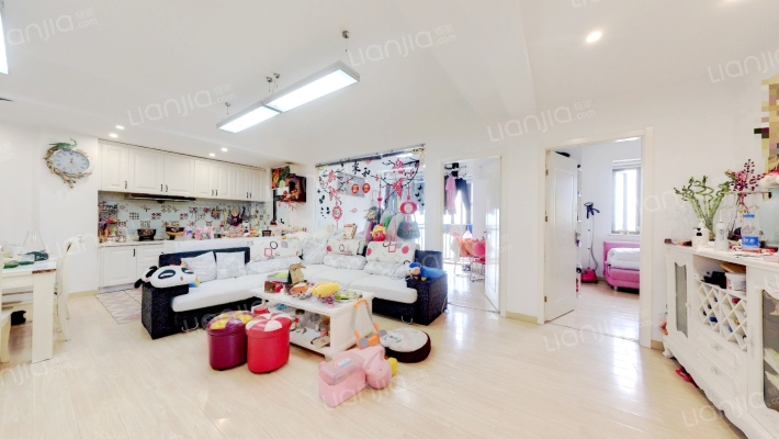 南国中心一期二手房实景图