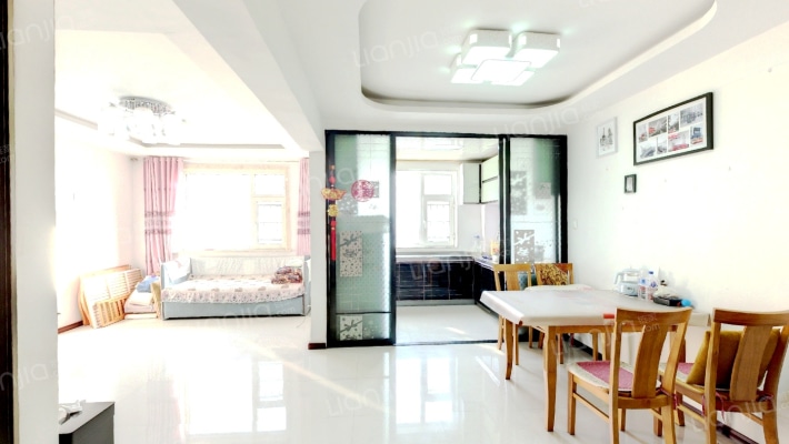 虹景阁南区二手房实景图