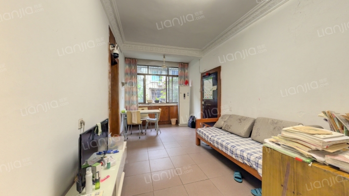 玉沙路133号二手房实景图