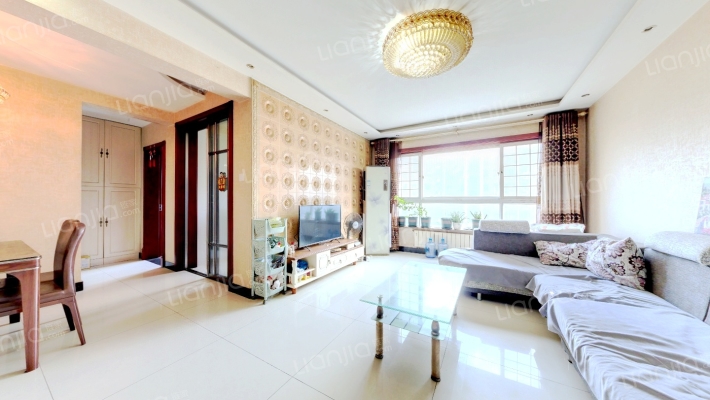 阿尔卡迪亚A区二手房实景图