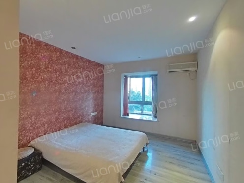 合租·龙湖紫都城 3居室 南卧