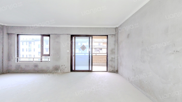 东郡公馆二手房实景图