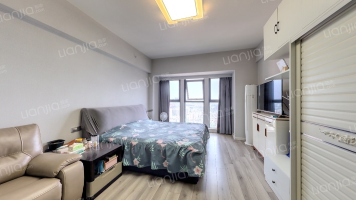 橙果公寓二手房实景图