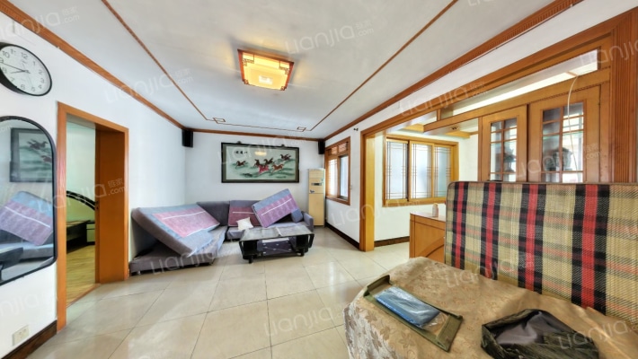 鸿基公寓二手房实景图