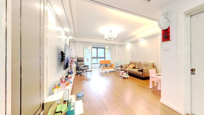 万盛金邸二手房实景图