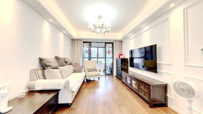 新保弘领东苑A区二手房实景图