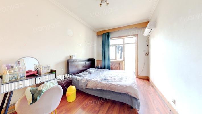 冶建小区二手房实景图