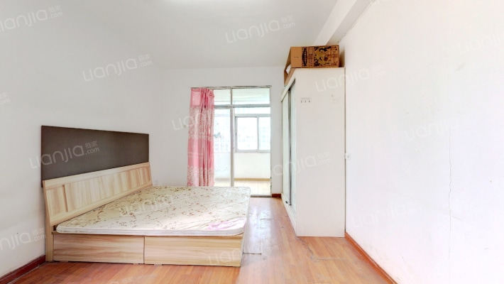 青年广场二手房实景图