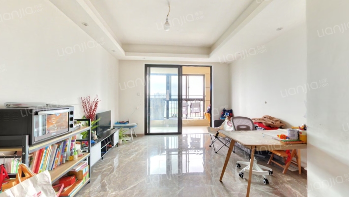 云樾河山二手房实景图