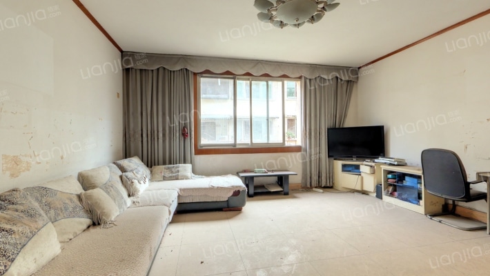 东贸街9号二手房实景图