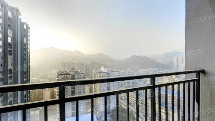 燕兰苑二手房实景图