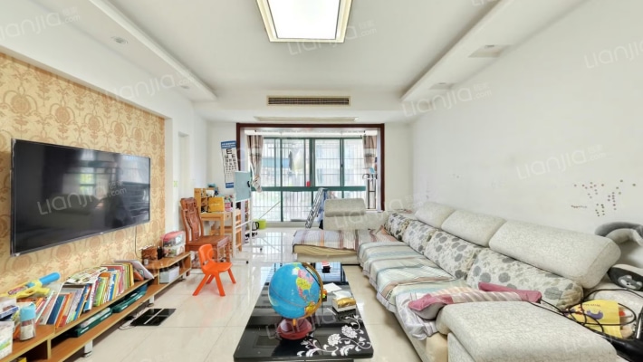 龙新家园二手房实景图