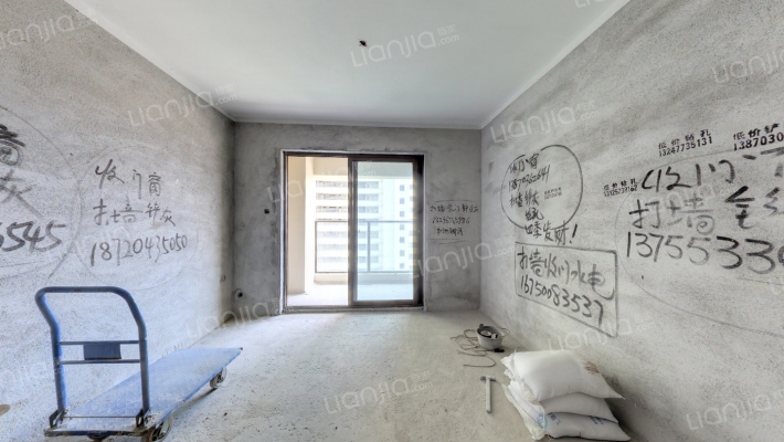 上坤都会四季二手房实景图