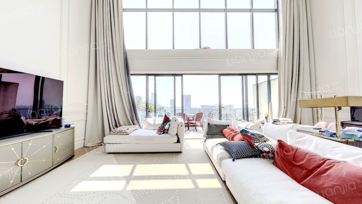 九龙仓擎天半岛二手房实景图