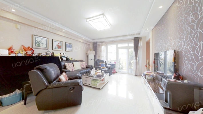 万科魅力之城一期二手房实景图