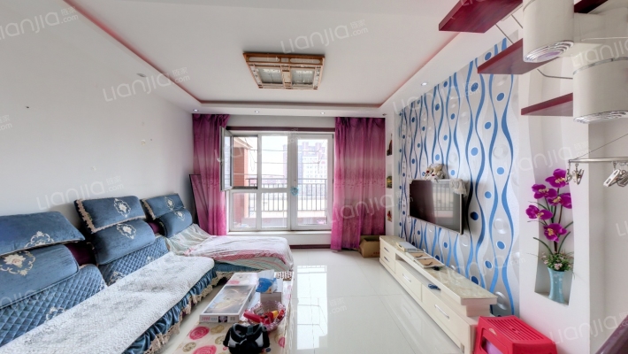 弘泽鸣邸二手房实景图