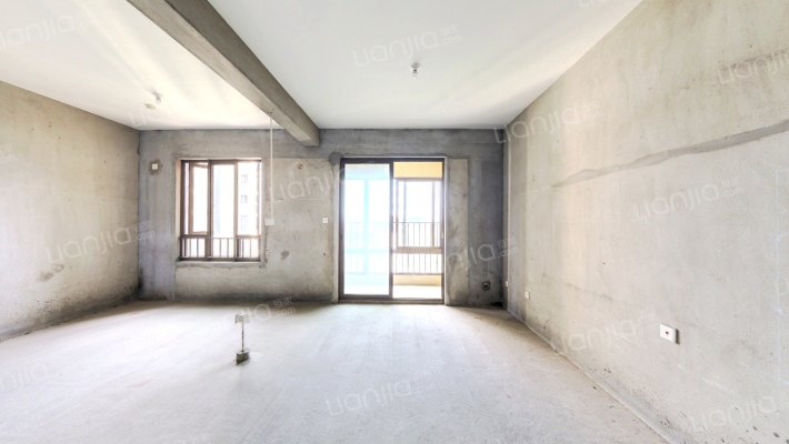 金辉珑岳花园二手房实景图