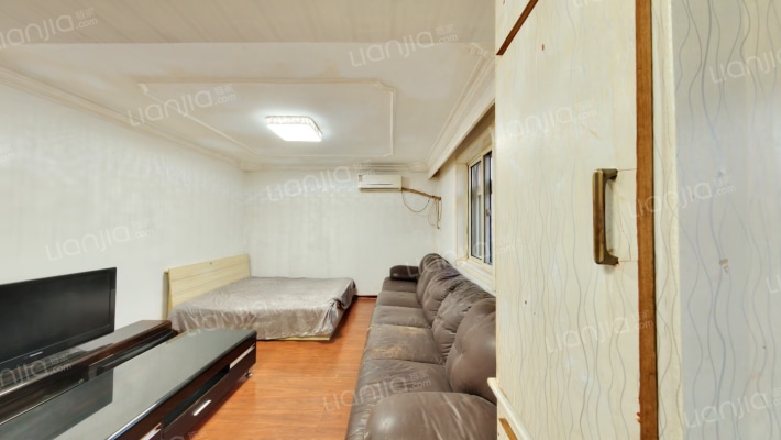 普天南里二手房实景图