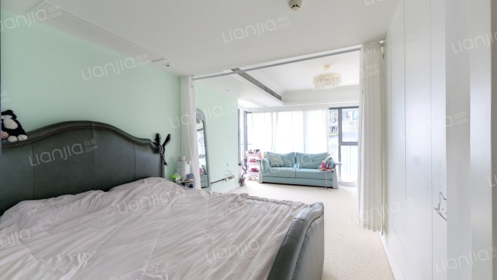 绿城深蓝广场二手房实景图