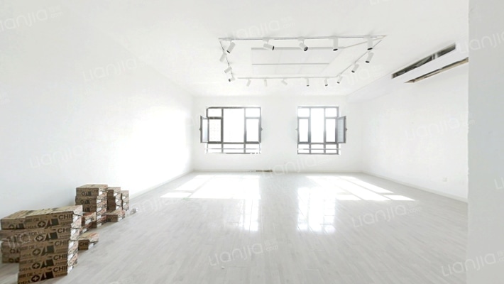 泊岸美墅二手房实景图