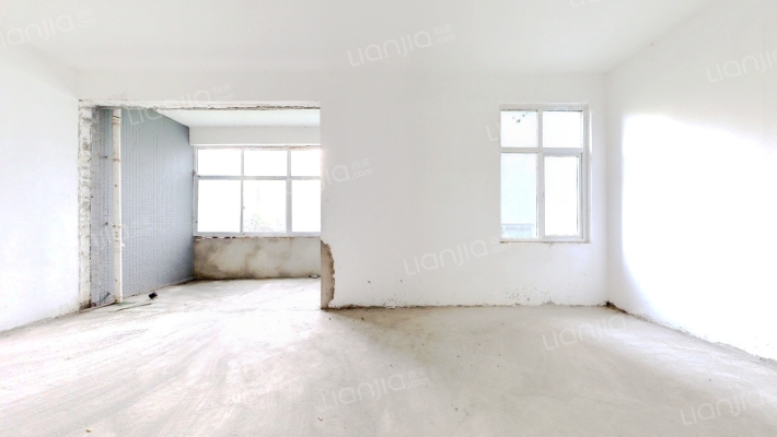 上善天成二期二手房实景图