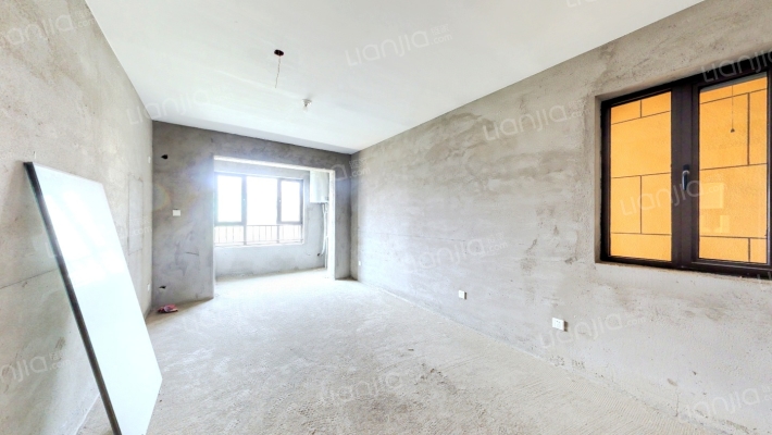 安联生态城雅诗阁二手房实景图