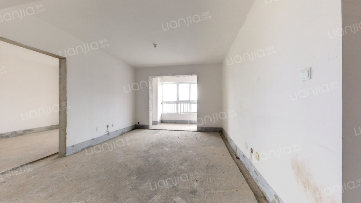 泓景云尚二手房实景图