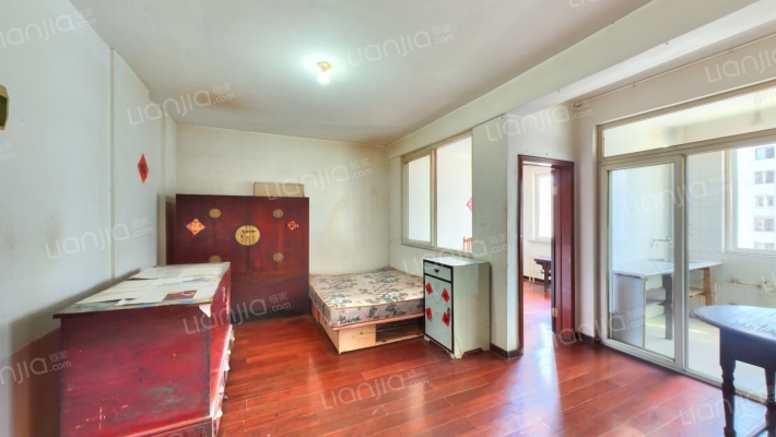 卧龙园二手房实景图