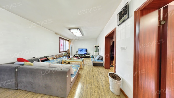 世纪园二手房实景图