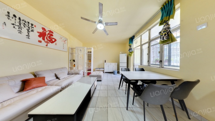 银田花园二手房实景图