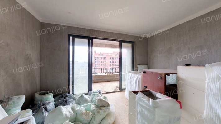 嘉圆悦山居二手房实景图