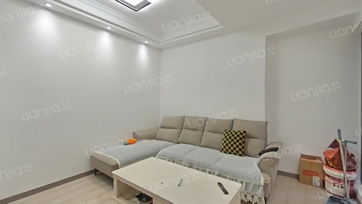 隆盛名城二手房实景图