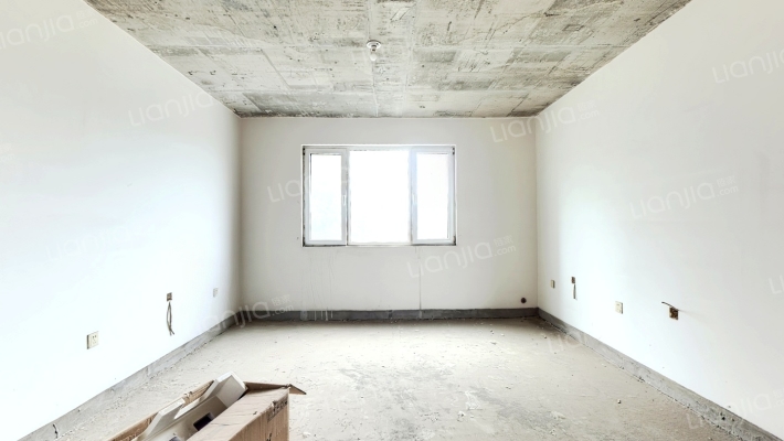 双塔，南北通透两居，有房本，随时过户-客厅