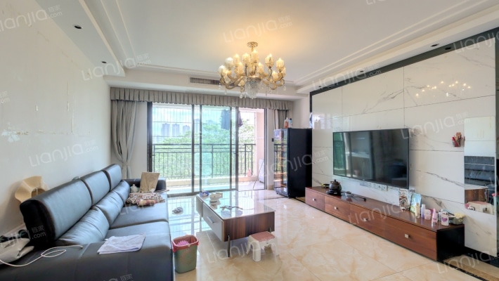 中颐海伦堡四期二手房实景图