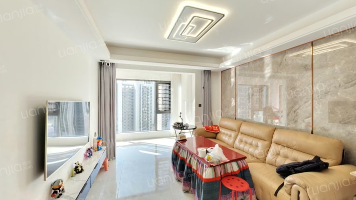 美的麓府二手房实景图