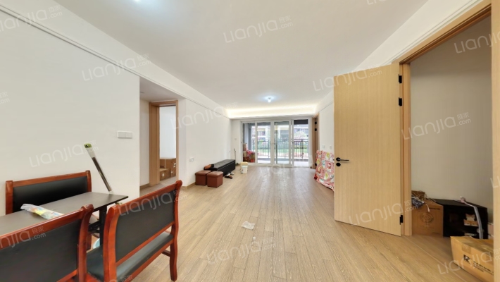 万科四季都会二手房实景图