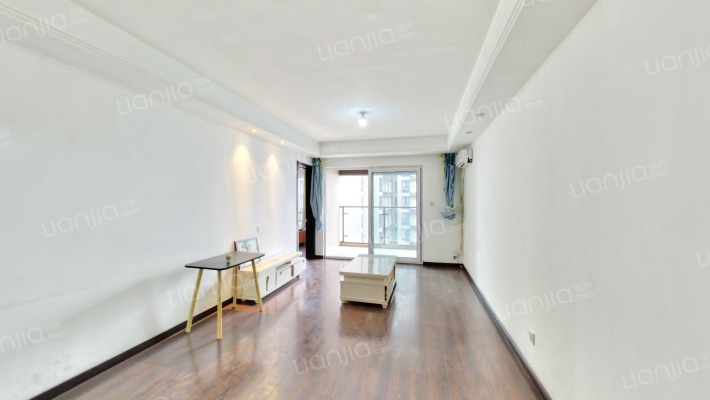 万科理想城一期二手房实景图