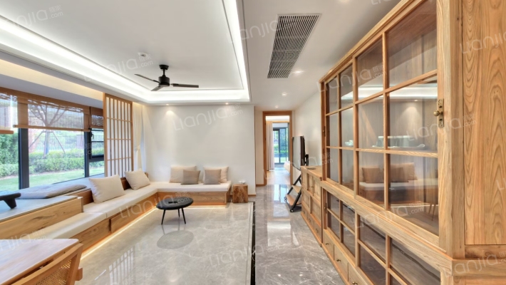 荣盛江荣府二手房实景图