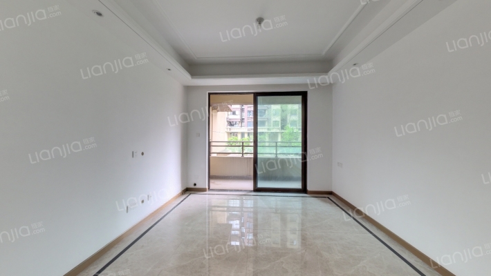 蓝光公园悦湖二手房实景图