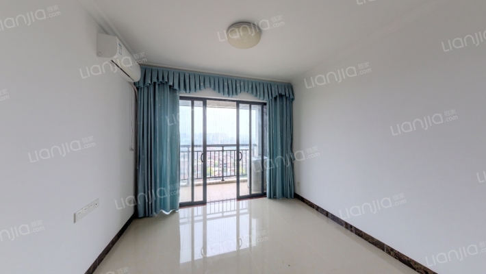 万豪水晶湾二期二手房实景图