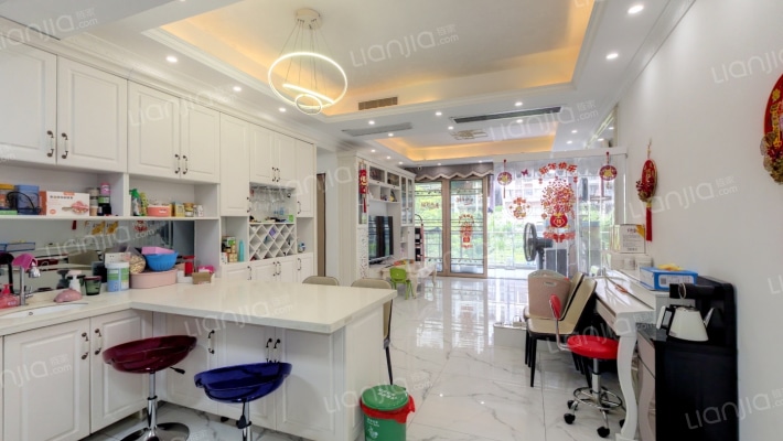 新世界东逸花园二手房实景图