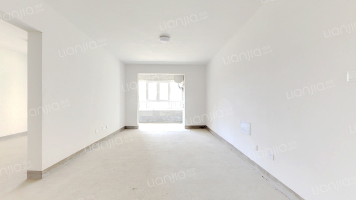 新鸥鹏教育城二手房实景图