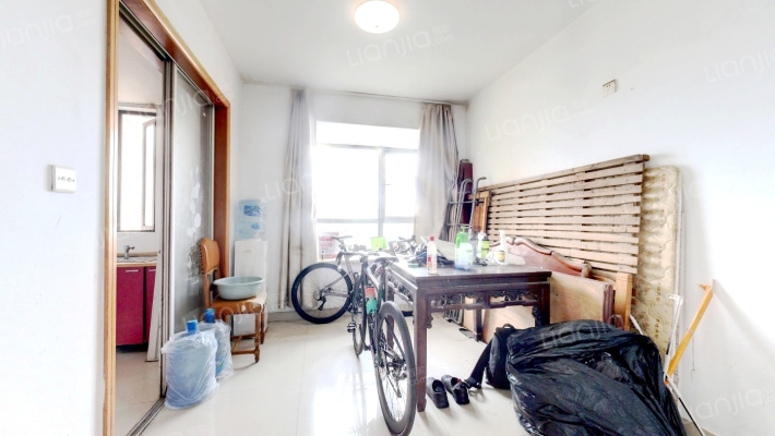 荷韵新村高层区二手房实景图
